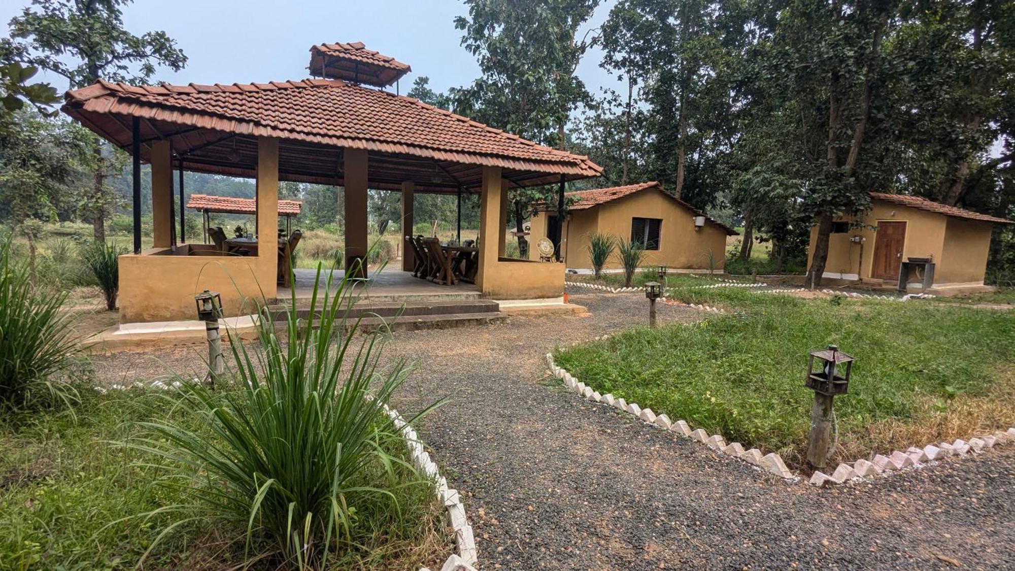 Athulyam Kanha, Kanha National Park, Mukki Gate Khāpa Exterior foto